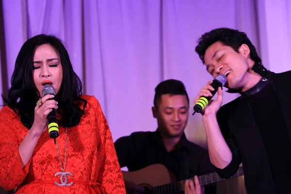 Tùng Dương - Thanh Lam hát vì đồng bào miền Trung